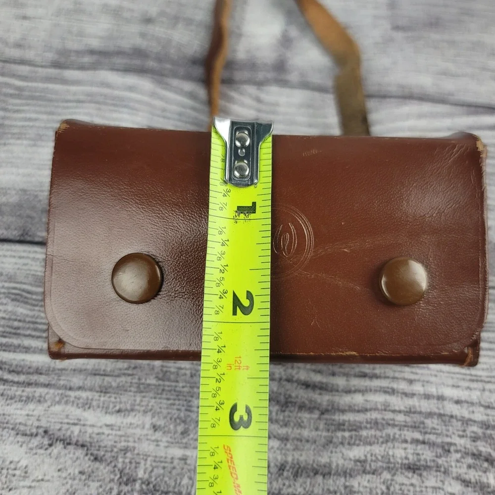 B+W 32mm Lens Shade and Filter Leather Case with Strap Camera Photography